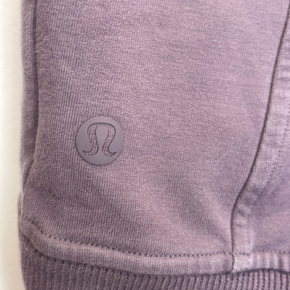 Lululemon scuba crew size 0, discontinued color - Picture 5 of 6
